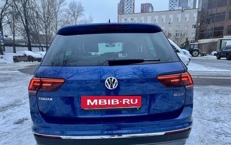 Volkswagen Tiguan II, 2018 год, 3 700 000 рублей, 5 фотография