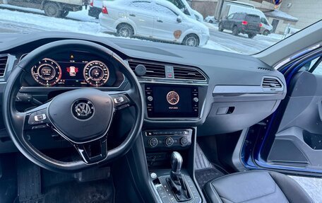 Volkswagen Tiguan II, 2018 год, 3 700 000 рублей, 9 фотография