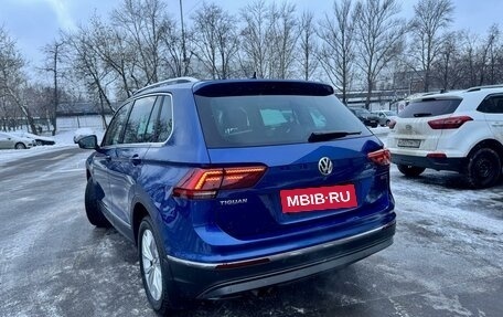 Volkswagen Tiguan II, 2018 год, 3 700 000 рублей, 24 фотография