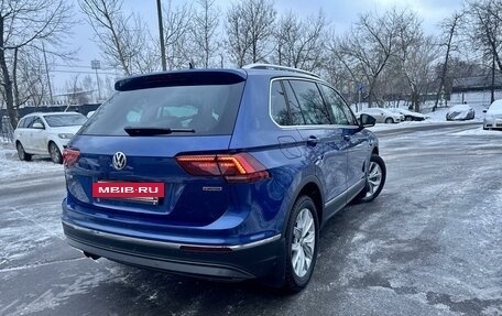 Volkswagen Tiguan II, 2018 год, 3 700 000 рублей, 23 фотография