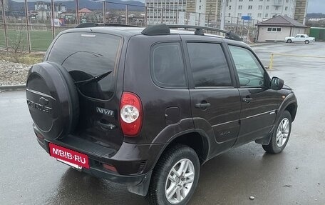 Chevrolet Niva I рестайлинг, 2010 год, 550 000 рублей, 6 фотография