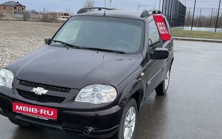 Chevrolet Niva I рестайлинг, 2010 год, 550 000 рублей, 2 фотография