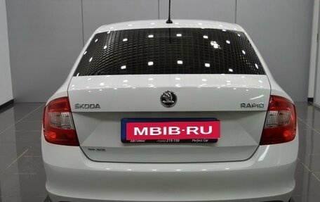 Skoda Rapid I, 2015 год, 890 000 рублей, 8 фотография