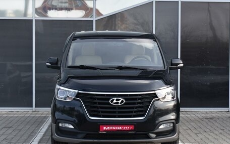 Hyundai H-1 II рестайлинг, 2018 год, 3 045 000 рублей, 3 фотография