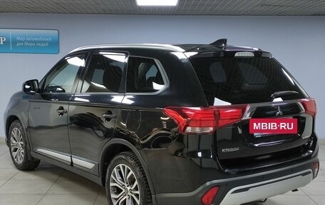 Mitsubishi Outlander III рестайлинг 3, 2018 год, 2 418 000 рублей, 7 фотография