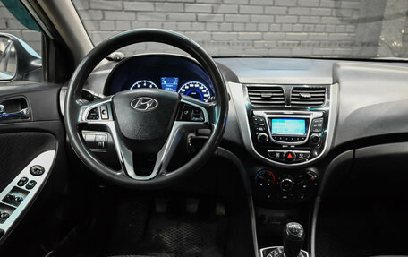 Hyundai Solaris II рестайлинг, 2011 год, 690 000 рублей, 15 фотография