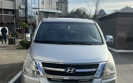 Hyundai Grand Starex Grand Starex I рестайлинг 2, 2008 год, 1 500 000 рублей, 1 фотография