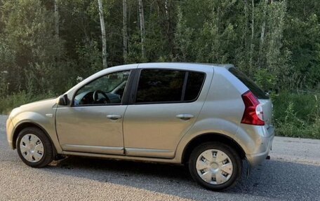 Renault Sandero I, 2011 год, 450 000 рублей, 2 фотография