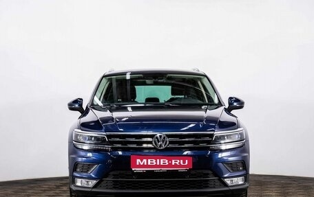 Volkswagen Tiguan II, 2017 год, 2 349 000 рублей, 2 фотография