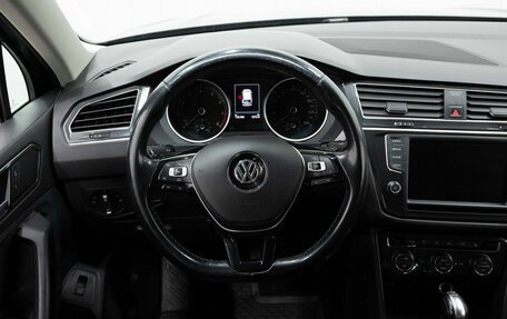 Volkswagen Tiguan II, 2017 год, 2 349 000 рублей, 16 фотография