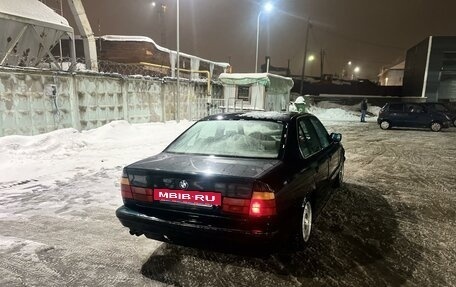 BMW 5 серия, 1989 год, 550 000 рублей, 3 фотография