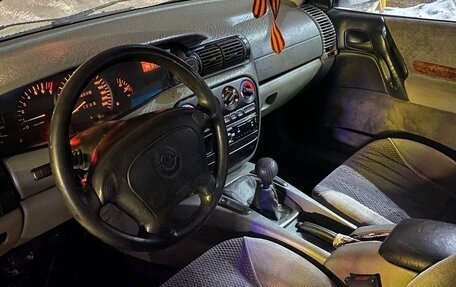 Opel Omega B, 1995 год, 230 000 рублей, 4 фотография