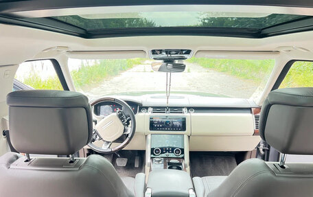 Land Rover Range Rover IV рестайлинг, 2018 год, 6 100 000 рублей, 3 фотография