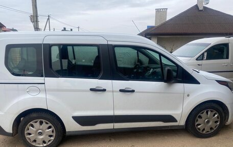 Ford Transit Connect, 2017 год, 1 740 000 рублей, 2 фотография