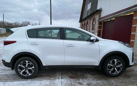 KIA Sportage IV рестайлинг, 2021 год, 2 999 000 рублей, 3 фотография