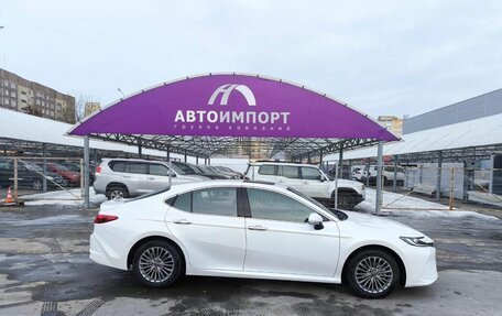 Toyota Camry, 2024 год, 5 600 000 рублей, 3 фотография