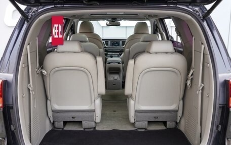 KIA Carnival III, 2018 год, 2 890 000 рублей, 25 фотография