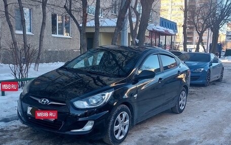 Hyundai Solaris II рестайлинг, 2011 год, 670 000 рублей, 4 фотография