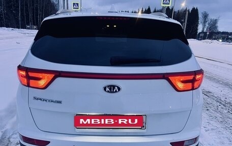 KIA Sportage IV рестайлинг, 2018 год, 2 300 000 рублей, 6 фотография