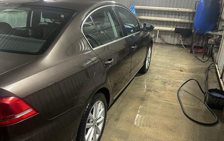 Volkswagen Passat B7, 2012 год, 1 050 000 рублей, 4 фотография