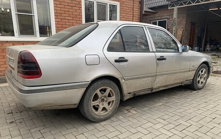 Mercedes-Benz C-Класс, 1996 год, 265 000 рублей, 3 фотография