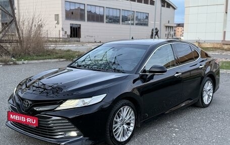 Toyota Camry, 2020 год, 3 345 000 рублей, 3 фотография