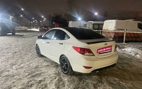 Hyundai Solaris II рестайлинг, 2014 год, 1 010 000 рублей, 2 фотография