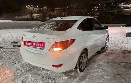 Hyundai Solaris II рестайлинг, 2013 год, 909 999 рублей, 4 фотография