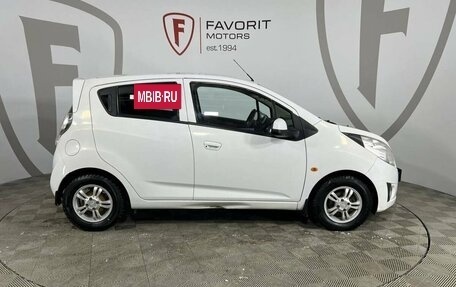 Chevrolet Spark III, 2011 год, 690 000 рублей, 4 фотография