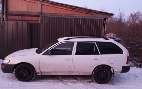 Toyota Sprinter VIII (E110), 1993 год, 180 000 рублей, 1 фотография