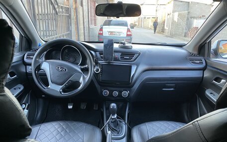 KIA Rio III рестайлинг, 2015 год, 650 000 рублей, 10 фотография