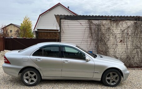 Mercedes-Benz C-Класс, 2001 год, 570 000 рублей, 3 фотография