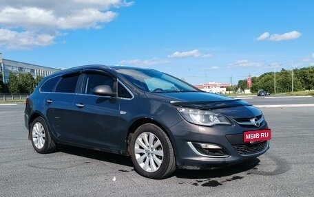 Opel Astra J, 2013 год, 600 000 рублей, 15 фотография