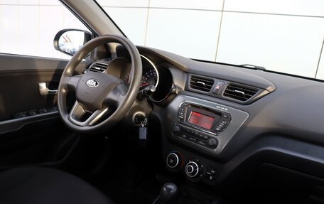 KIA Rio III рестайлинг, 2013 год, 990 000 рублей, 11 фотография