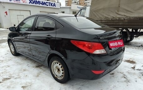 Hyundai Solaris II рестайлинг, 2012 год, 660 000 рублей, 4 фотография