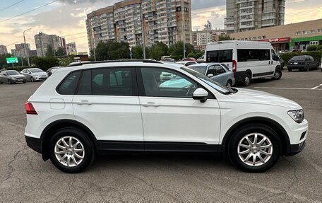 Volkswagen Tiguan II, 2019 год, 1 890 000 рублей, 8 фотография