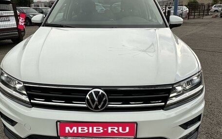 Volkswagen Tiguan II, 2019 год, 1 890 000 рублей, 7 фотография