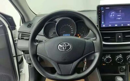 Toyota Yaris XP150 рестайлинг, 2020 год, 1 730 000 рублей, 15 фотография