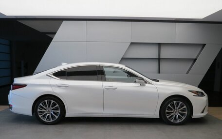 Lexus ES VII, 2020 год, 3 590 000 рублей, 29 фотография