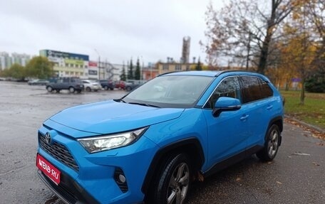 Toyota RAV4, 2019 год, 3 150 000 рублей, 1 фотография