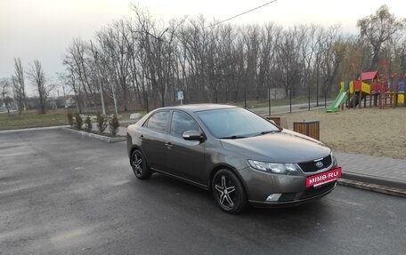 KIA Cerato III, 2009 год, 800 000 рублей, 3 фотография