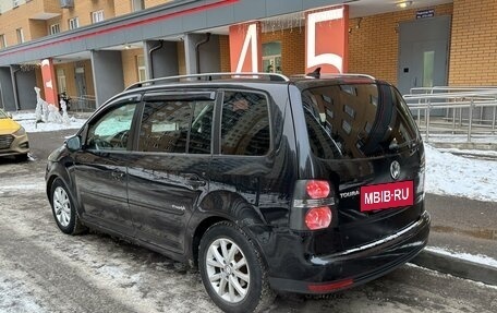 Volkswagen Touran III, 2010 год, 770 000 рублей, 5 фотография