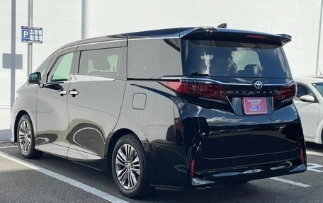 Toyota Alphard, 2023 год, 8 320 000 рублей, 7 фотография