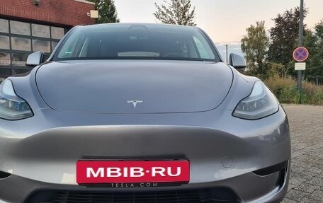 Tesla Model Y I, 2023 год, 5 880 000 рублей, 3 фотография