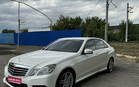 Mercedes-Benz E-Класс, 2012 год, 1 750 000 рублей, 3 фотография