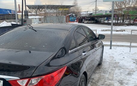 Hyundai Sonata VI, 2010 год, 950 000 рублей, 3 фотография