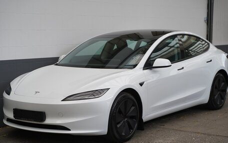 Tesla Model S I, 2023 год, 7 030 000 рублей, 2 фотография