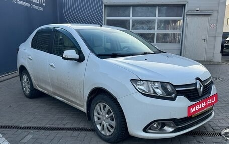 Renault Logan II, 2017 год, 1 135 000 рублей, 3 фотография