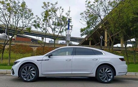 Volkswagen Passat CC, 2023 год, 4 160 000 рублей, 3 фотография