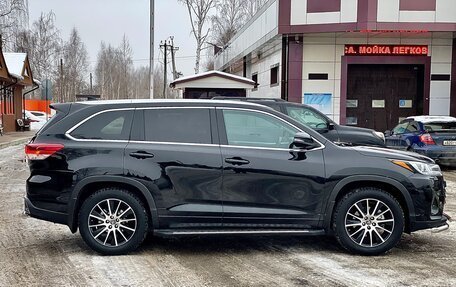 Toyota Highlander III, 2019 год, 4 450 000 рублей, 4 фотография